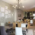 Otel Litteraire Gustave Flaubert, Bw Signature Collection 4*