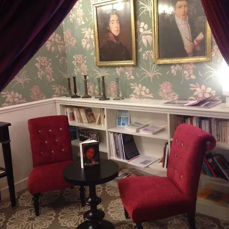 Hotell Litteraire Gustave Flaubert, Bw Signature Collection 4*