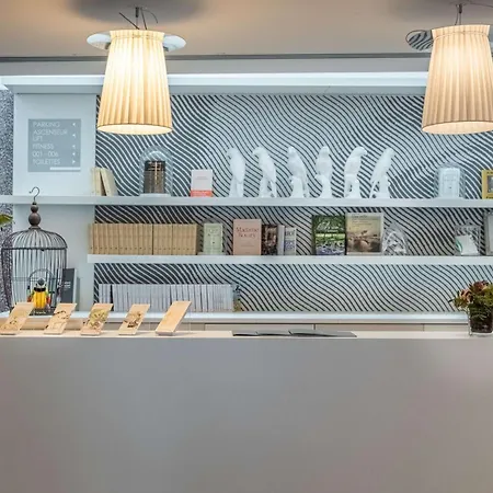 Litteraire Gustave Flaubert, Bw Signature Collection Hotell
